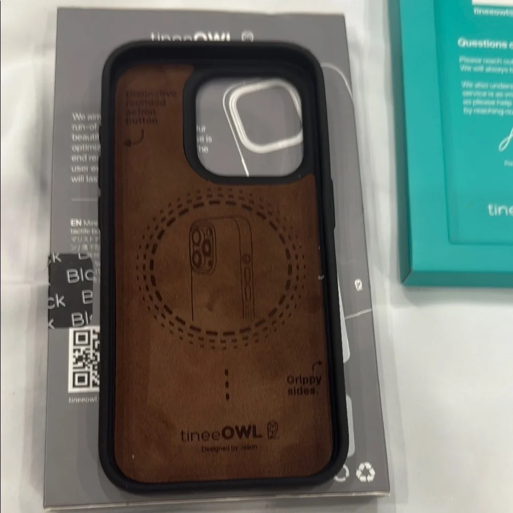 Black Phone Case for iPhone 15 pro NEW in box